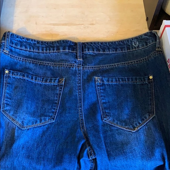 Kensie distressed jeans - Picture 4 of 4